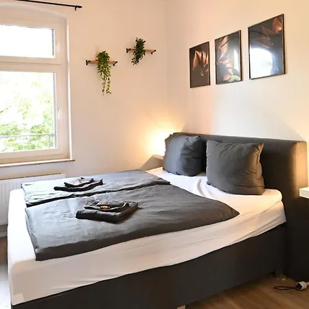 Dessaus Motto Appartements! Solo - Paerchen - Familien - Gruppen Exterior foto