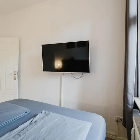 Dessaus Motto Appartements! Solo - Paerchen - Familien - Gruppen Room photo