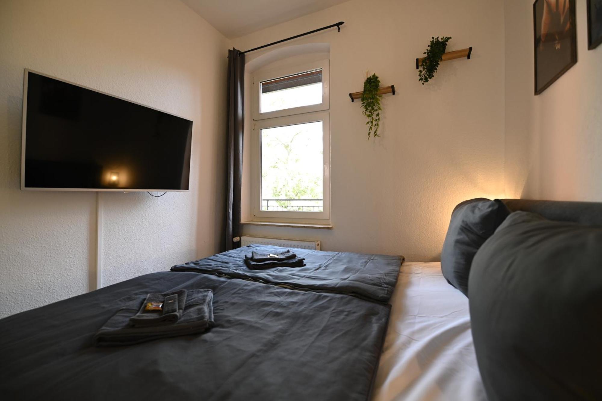 Dessaus Motto Appartements! Solo - Paerchen - Familien - Gruppen Apartment