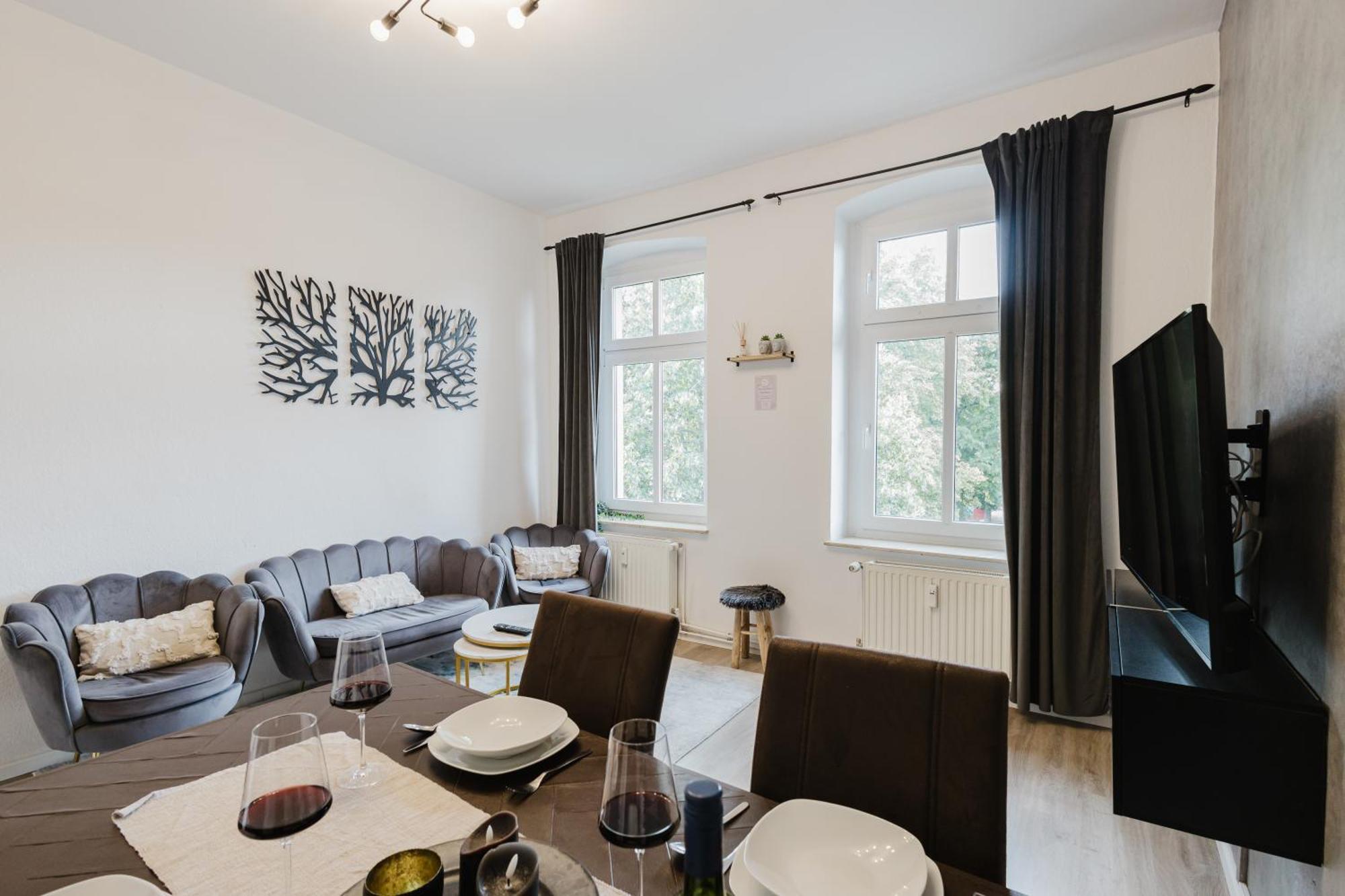 Dessaus Motto Appartements! Solo - Paerchen - Familien - Gruppen Apartment *
