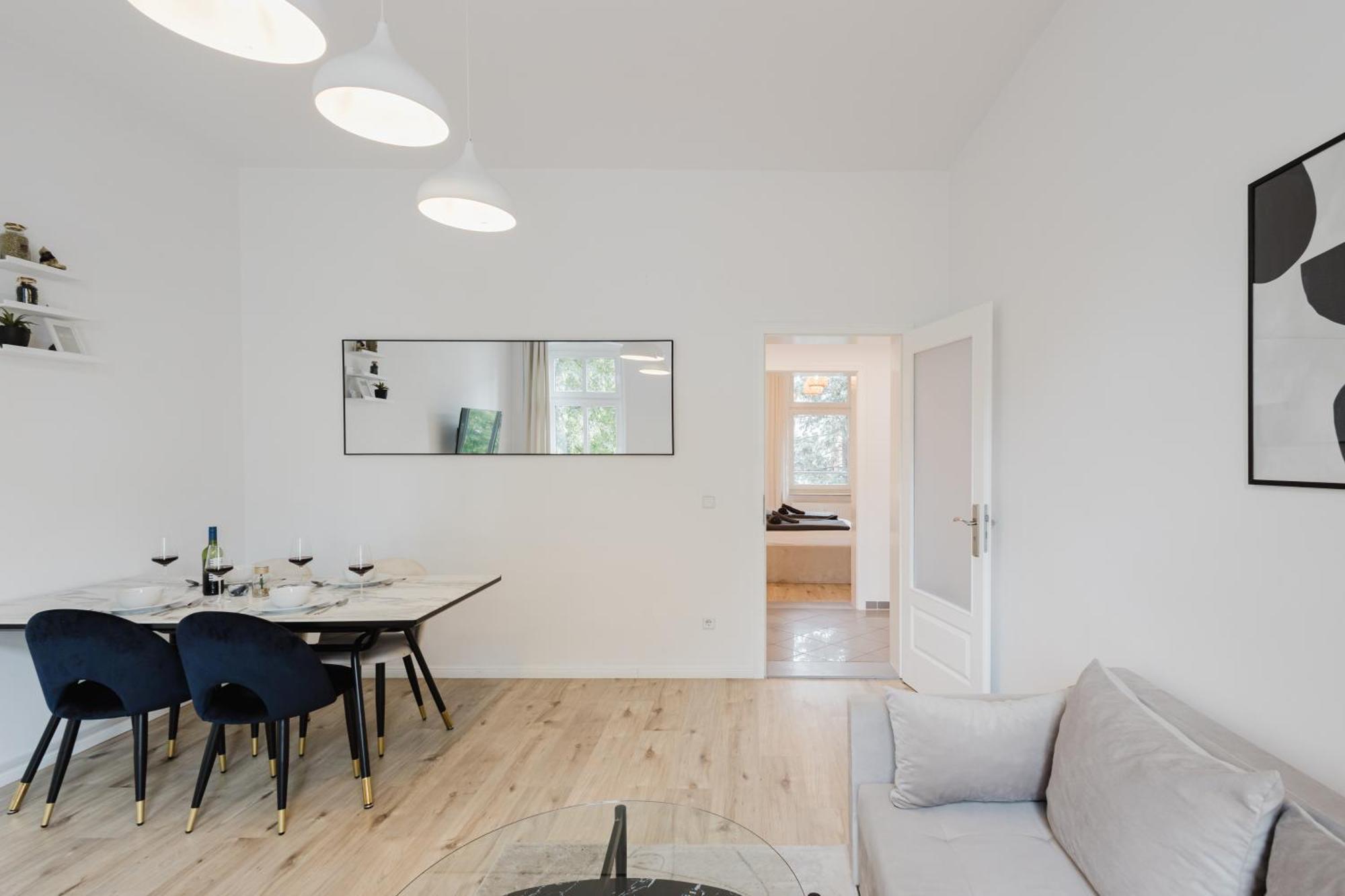 Dessaus Motto Appartements! Solo - Paerchen - Familien - Gruppen Apartment